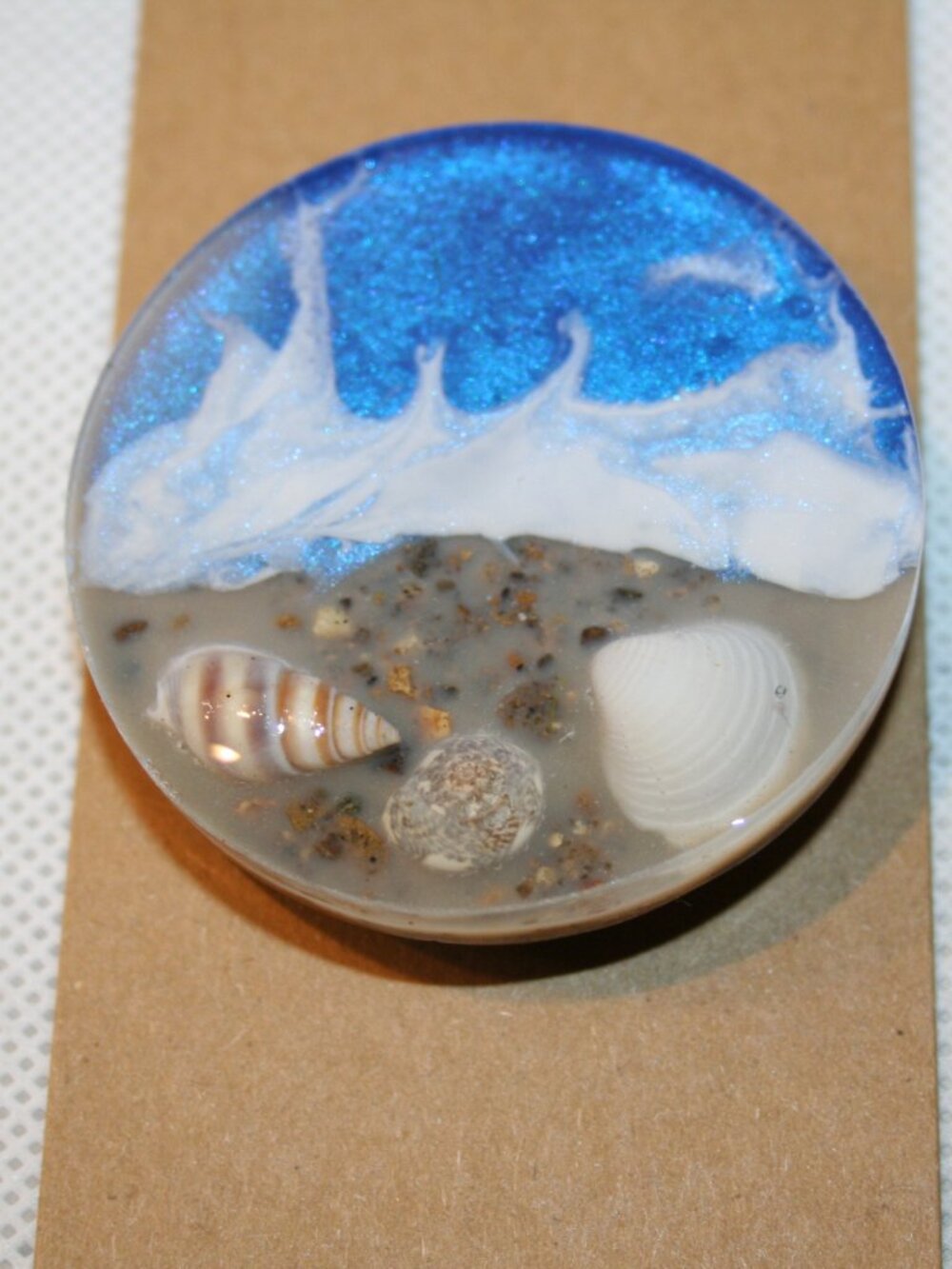 Beach Lover Gift Resin Magnet Ocean Scene Sand Shells Coastal Decor 2" Round - Picture 2 of 5